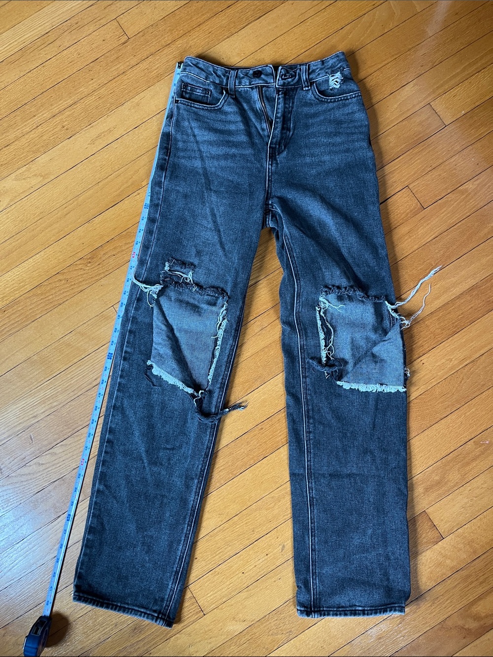 PacSun Black Distressed Straight-Leg Women’s Jeans